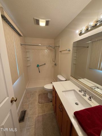 839 Deerfield Lane, Hampton, TN 37658