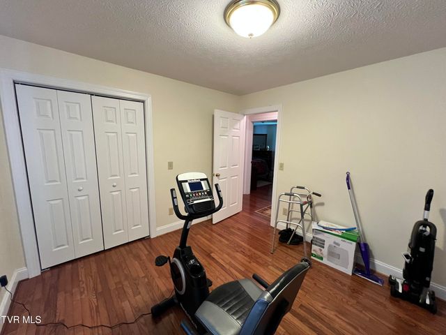 839 Deerfield Lane, Hampton, TN 37658