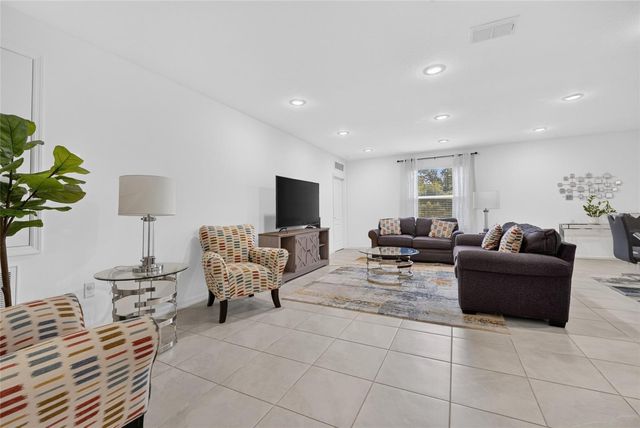 15685 SW 40TH AVENUE, Ocala, FL 34473