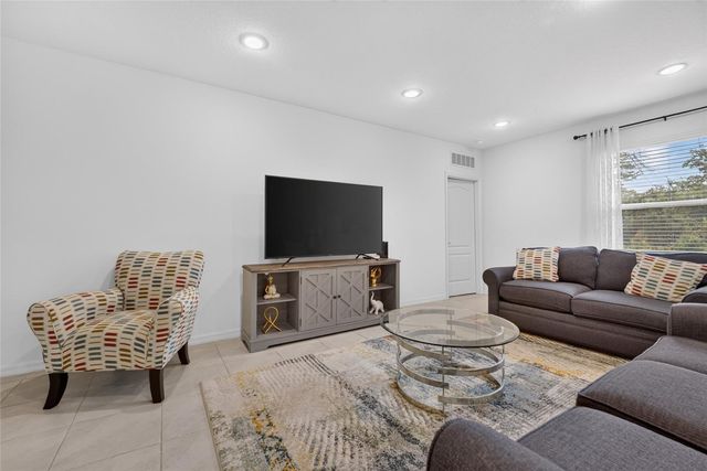 15685 SW 40TH AVENUE, Ocala, FL 34473