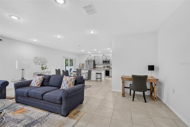 15685 SW 40TH AVENUE, Ocala, FL 34473
