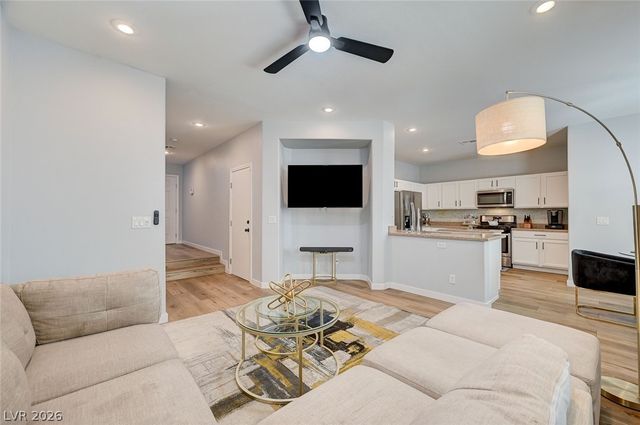 7362 Padleymor Street, Las Vegas, NV 89139