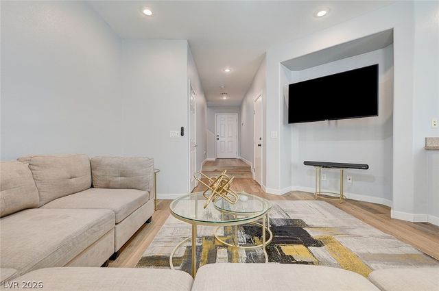 7362 Padleymor Street, Las Vegas, NV 89139