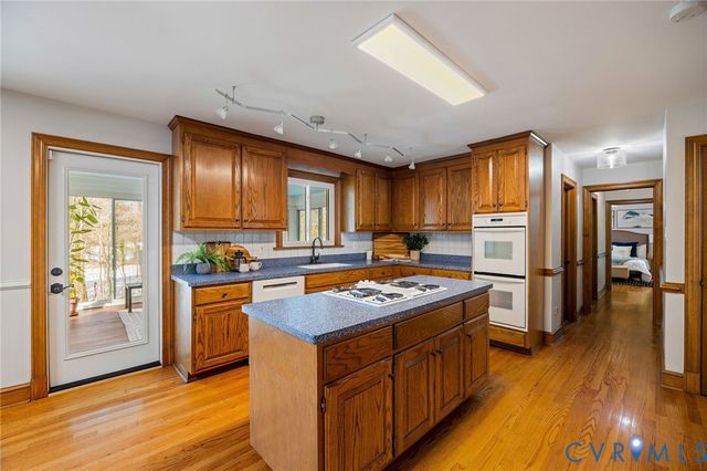 11950 Rothbury Dr, North Chesterfield, VA 23236