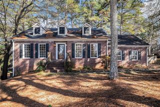 4521 S Roberts Drive, Sugar Hill, GA 30518