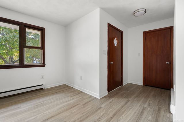 57 Farmington Avenue, New London, CT 06320