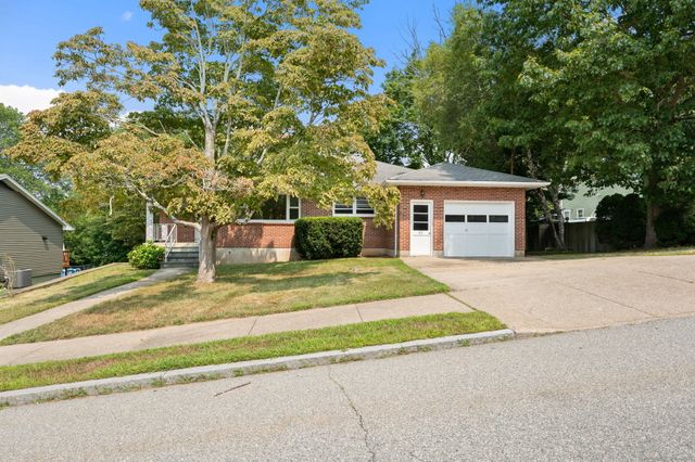 57 Farmington Avenue, New London, CT 06320