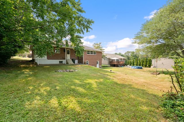 57 Farmington Avenue, New London, CT 06320