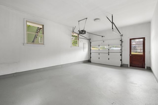 57 Farmington Avenue, New London, CT 06320