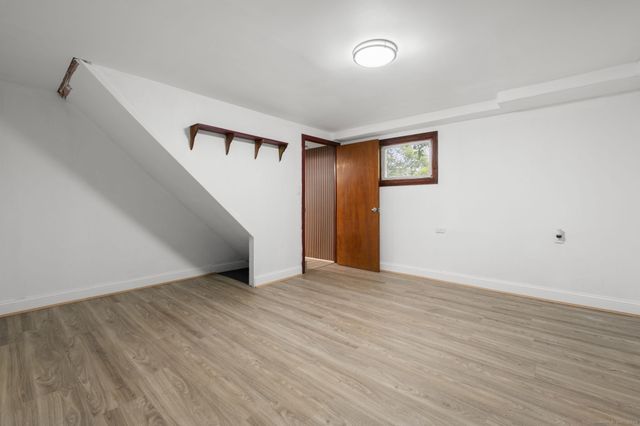 57 Farmington Avenue, New London, CT 06320