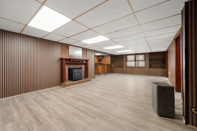 57 Farmington Avenue, New London, CT 06320