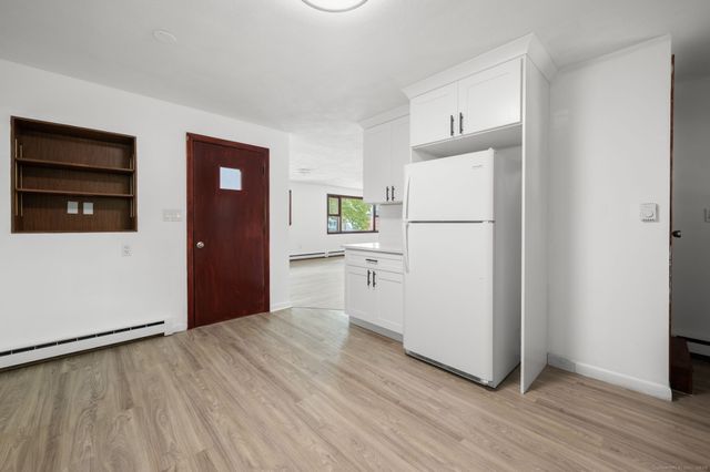 57 Farmington Avenue, New London, CT 06320