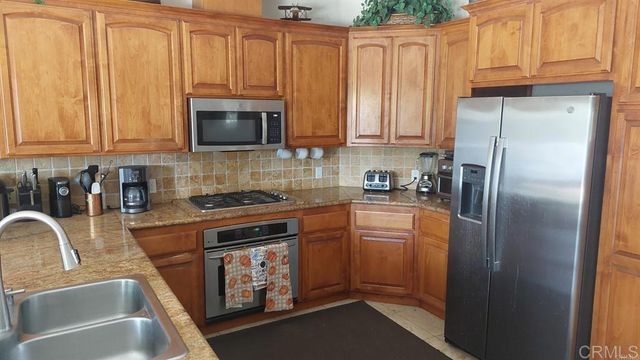 2399 Paige Circle, Fallbrook, CA 92028