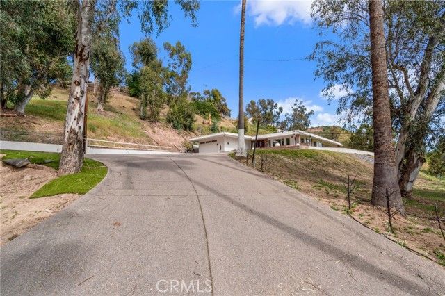 4303 N Golden, San Bernardino, CA 92404