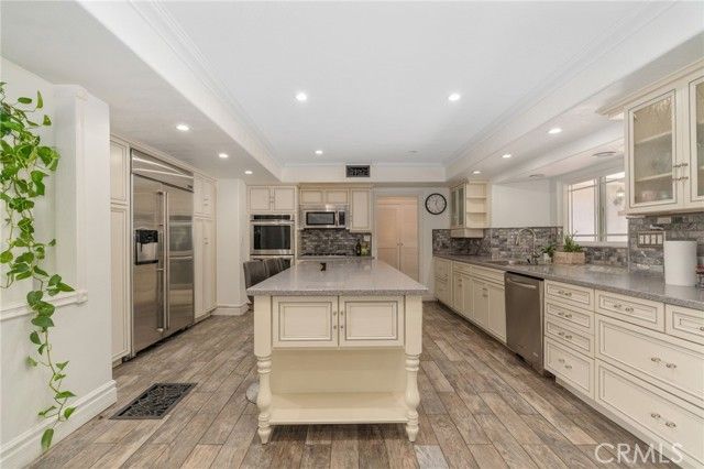 4303 N Golden, San Bernardino, CA 92404