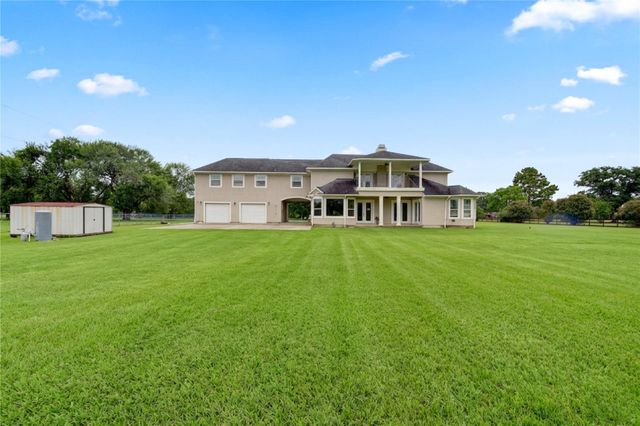 4681 Wickwillow Street, Alvin, TX 77511