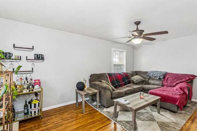 917 W Savannah, Wichita, KS 67217