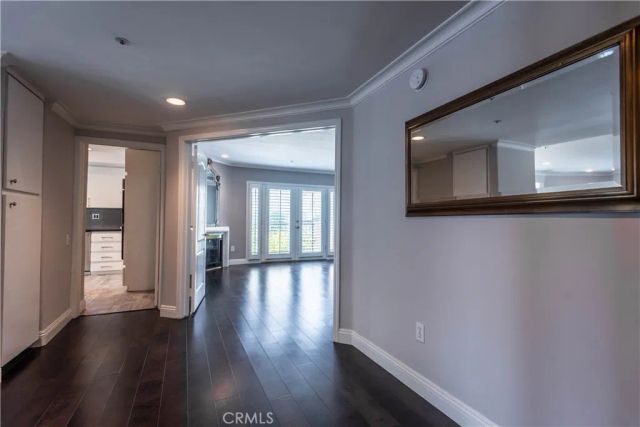 11855 Goshen Avenue 101, Los Angeles, CA 90049