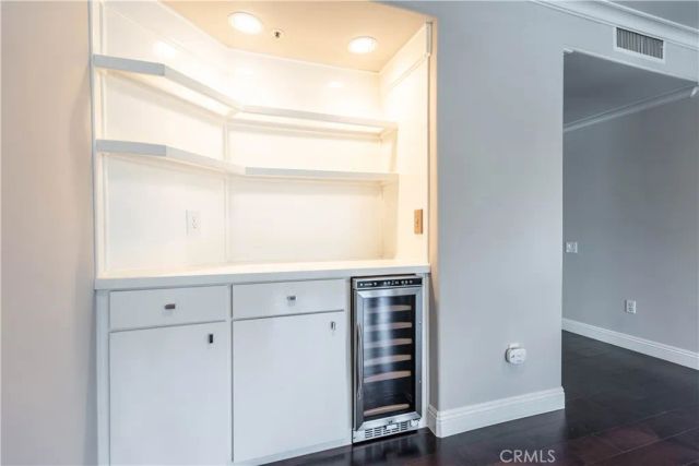 11855 Goshen Avenue 101, Los Angeles, CA 90049