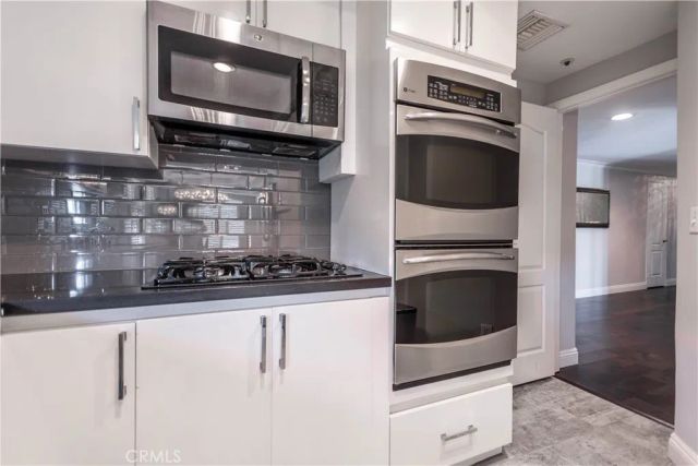 11855 Goshen Avenue 101, Los Angeles, CA 90049