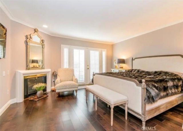 11855 Goshen Avenue 101, Los Angeles, CA 90049