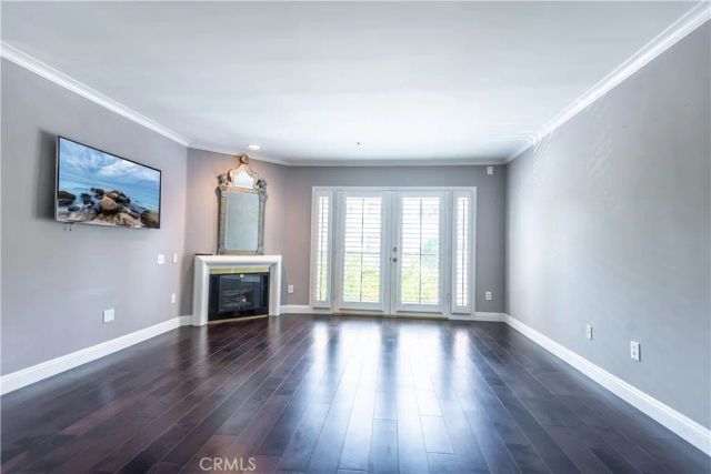 11855 Goshen Avenue 101, Los Angeles, CA 90049