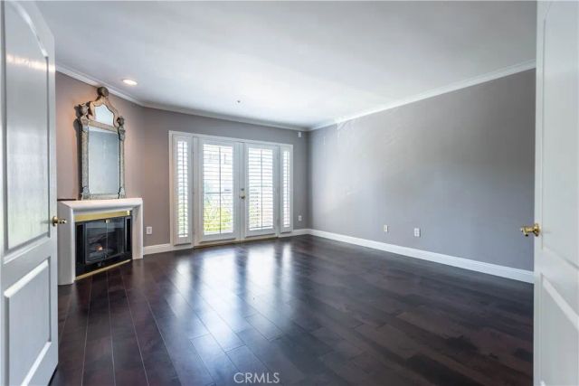 11855 Goshen Avenue 101, Los Angeles, CA 90049