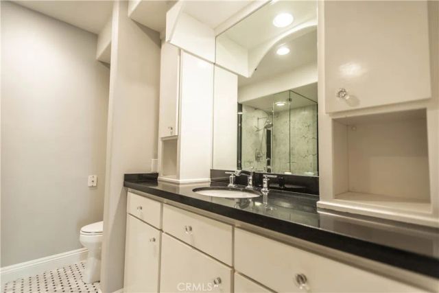 11855 Goshen Avenue 101, Los Angeles, CA 90049