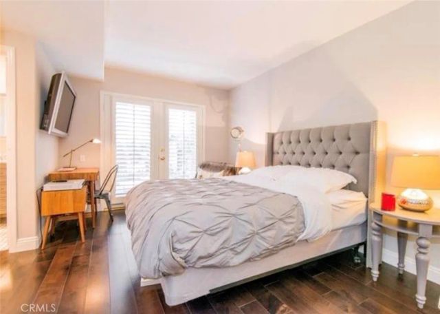 11855 Goshen Avenue 101, Los Angeles, CA 90049