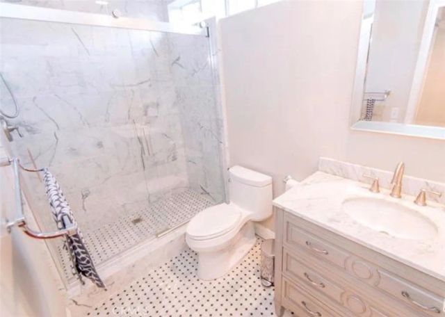 11855 Goshen Avenue 101, Los Angeles, CA 90049