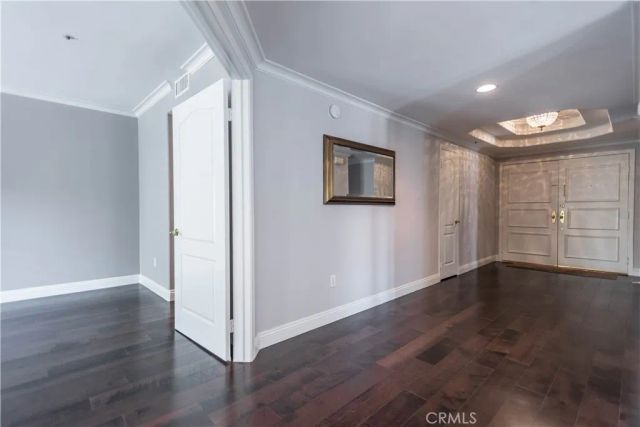 11855 Goshen Avenue 101, Los Angeles, CA 90049