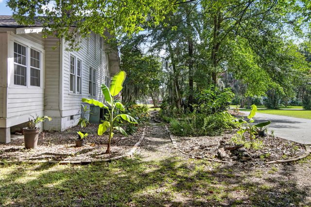 1108 Peake Street, Holly Hill, SC 29059