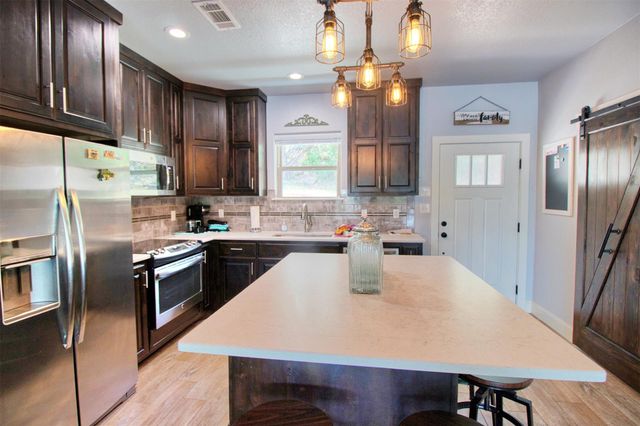 1512 County Road 137, Burnet, TX 78611
