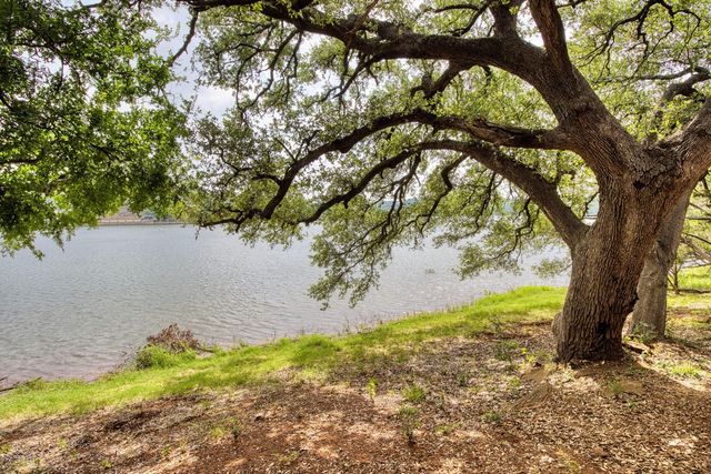 1512 County Road 137, Burnet, TX 78611