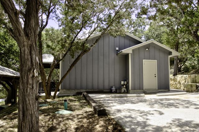 1512 County Road 137, Burnet, TX 78611