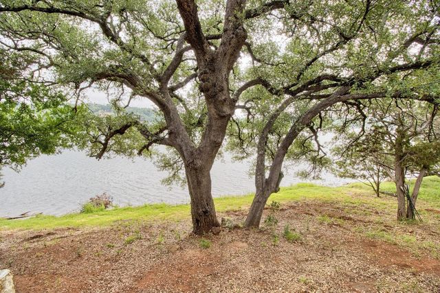 1512 County Road 137, Burnet, TX 78611