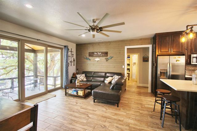 1512 County Road 137, Burnet, TX 78611