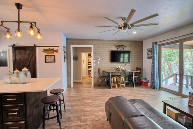 1512 County Road 137, Burnet, TX 78611