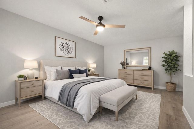 602 W Castle Harbour Drive, Friendswood, TX 77546