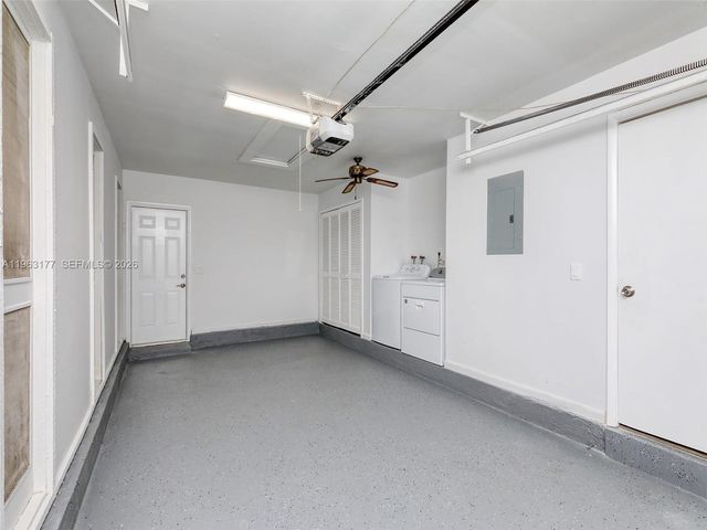 1901 Coquina Way, Coral Springs, FL 33071