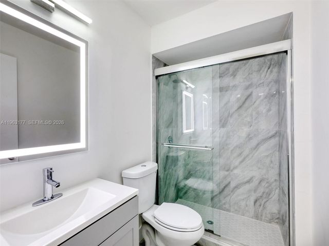 1901 Coquina Way, Coral Springs, FL 33071