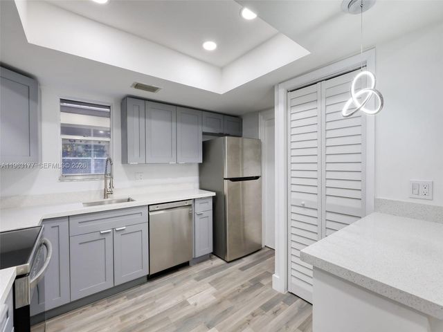 1901 Coquina Way, Coral Springs, FL 33071