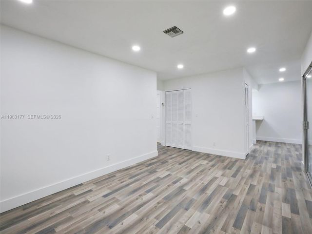 1901 Coquina Way, Coral Springs, FL 33071