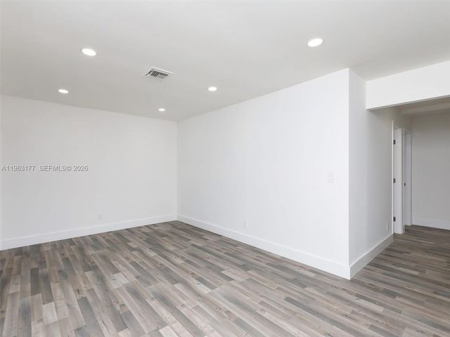 1901 Coquina Way, Coral Springs, FL 33071