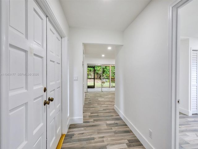 1901 Coquina Way, Coral Springs, FL 33071