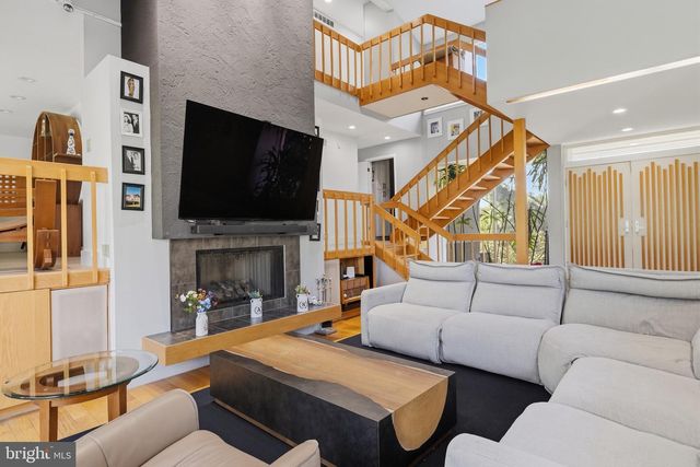 313 WYNDMOOR LN, Huntingdon Valley, PA 19006