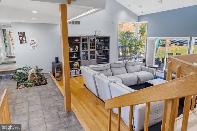 313 WYNDMOOR LN, Huntingdon Valley, PA 19006