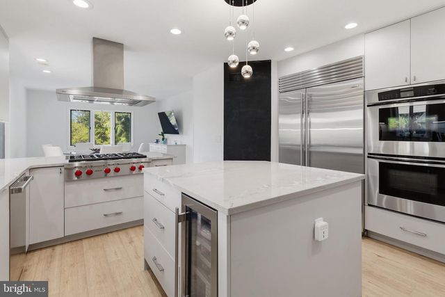 313 WYNDMOOR LN, Huntingdon Valley, PA 19006