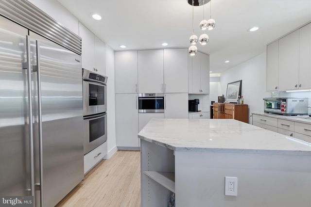 313 WYNDMOOR LN, Huntingdon Valley, PA 19006