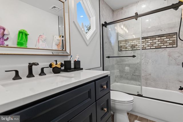 313 WYNDMOOR LN, Huntingdon Valley, PA 19006